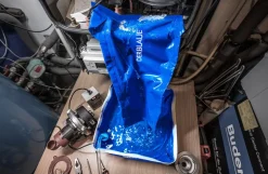 Der Blaue glidestykke med magneter