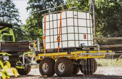 Komplet trailer til IBC-tank med spredebom