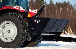 XYZ sandspreder til traktor med Euro-beslag